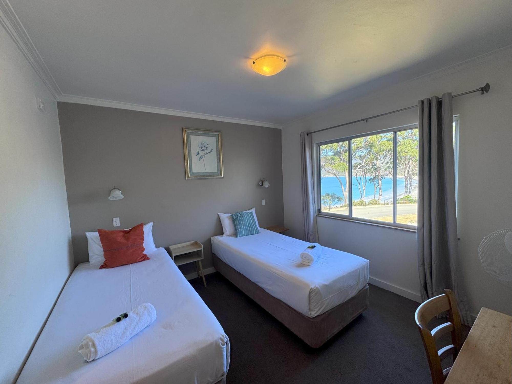 Lufra Beachside Hotel Eaglehawk Neck Phòng bức ảnh